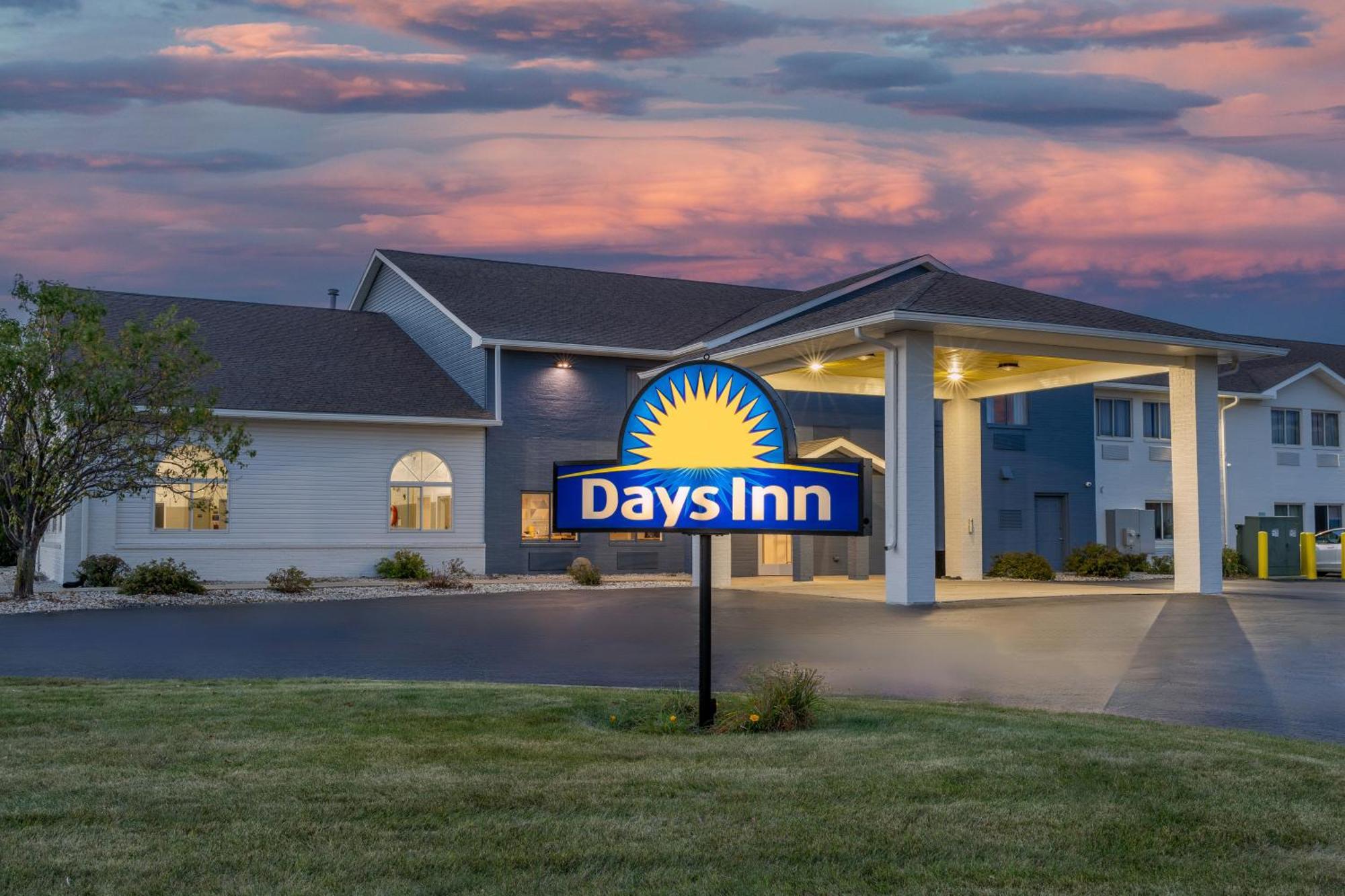 Days Inn By Wyndham Racine/Sturtevant Eksteriør billede